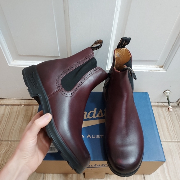 Blundstone Chelsea Shiraz Tall Boot 